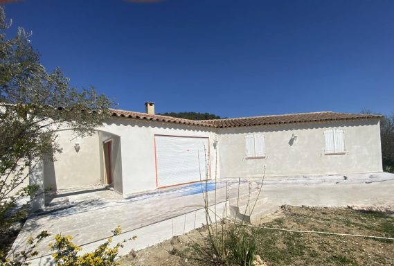 Rénovation façade maison Saint Zacharie